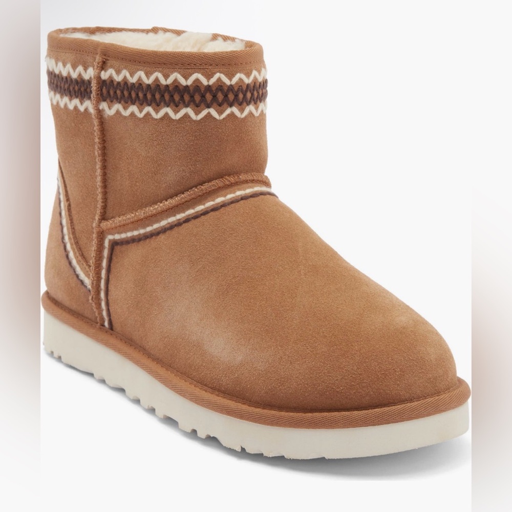 UGG M Classic Mini Atherson Tan Suede Ankle Boots